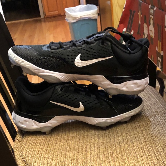 Nike Black and White Hurache elite 4 low baseball cleats - Picture 5 of 13